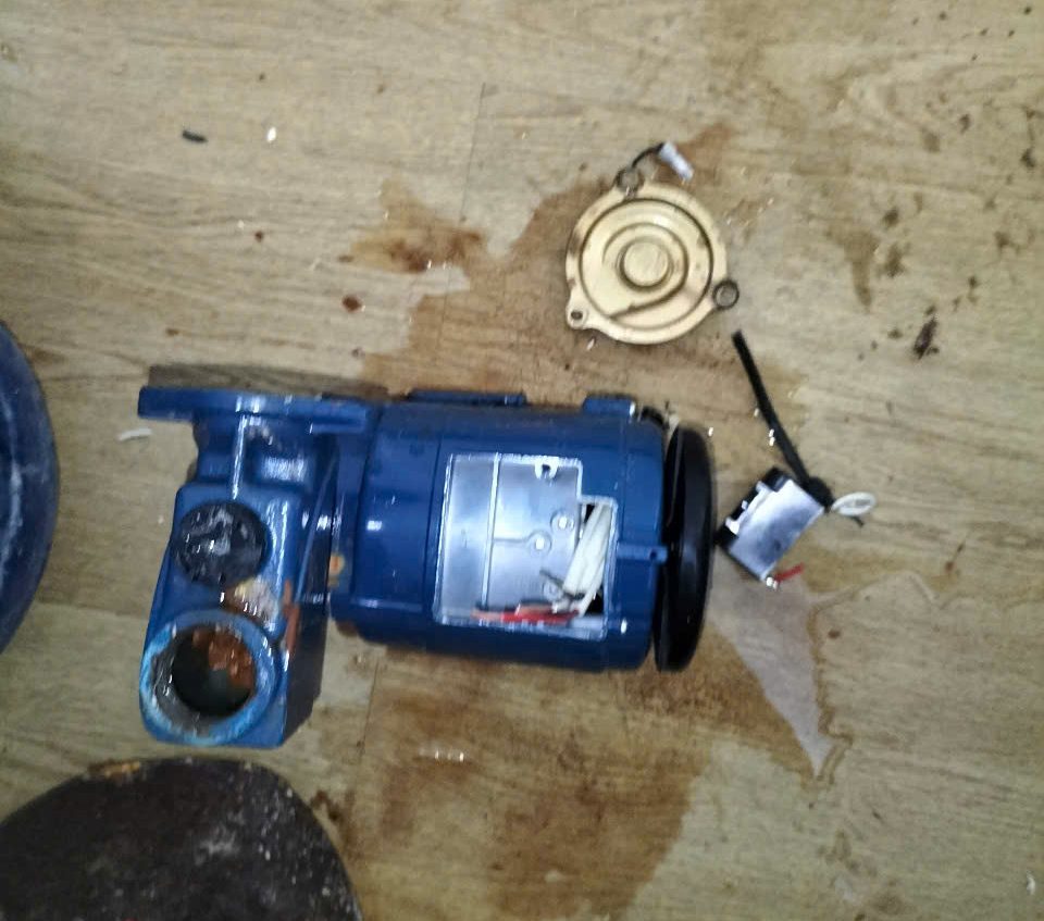 Thợ Sửa Máy Bơm Tăng Áp, Máy Bơm Chìm, Máy Bơm Giếng Khoan Tại Phú Nhuận Chuyên Nghiệp, Giá Rẻ