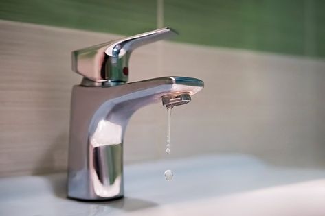 Thợ Sửa Vòi Nước Tại Quận Tân Phú 24/7 Uy Tín, Giá Rẻ - 039 328 7336