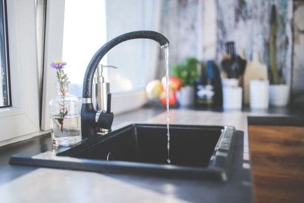 Bảng Giá Thay, Sửa Vòi Nước Tại Quận Tân Phú - Uy Tín, Nhanh Chóng!