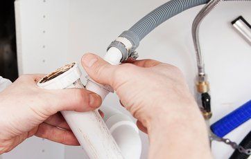 Thợ Sửa Vòi Nước Tại Quận Tân Phú 24/7 Uy Tín, Giá Rẻ - 039 328 7336