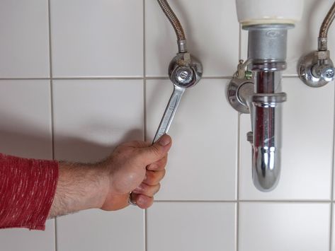 Sửa ống nước âm tường Tân Phú - Xử lý nhanh chóng, uy tín, giá rẻ 24/7!