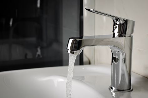 Sửa Vòi Nước Tại Nhà Quận Tân Phú 24/7 – Uy Tín, Nhanh Chóng, Giá Tốt
