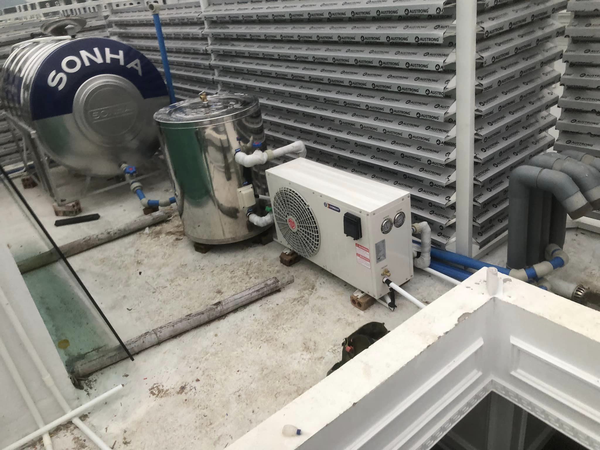 Thợ Sửa Máy Nước Nóng Năng Lượng Mặt Trời Tại Quận 1 - 039 328 7336