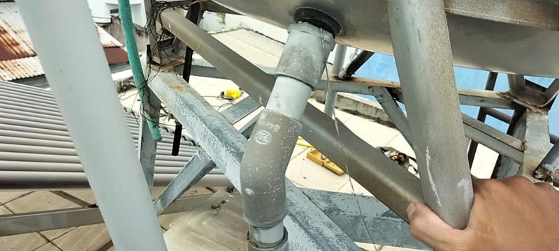 Thợ Sửa Máy Nước Nóng Năng Lượng Mặt Trời Tại Quận 12 - 039 328 7336