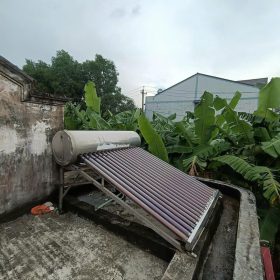 Thợ Sửa Máy Nước Nóng Năng Lượng Mặt Trời Tại Hóc Môn - Chuyên Nghiệp - Gọi Có Mặt Ngay!